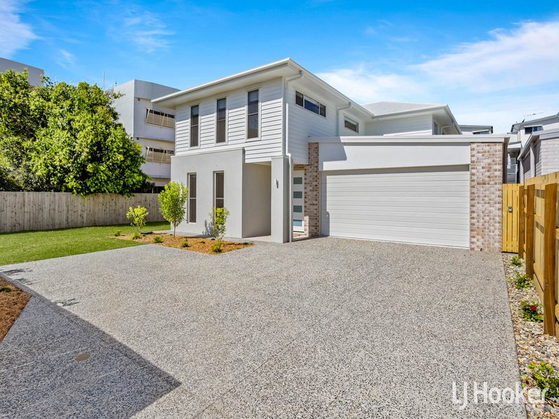 16a Robert Street, Clontarf QLD 4019