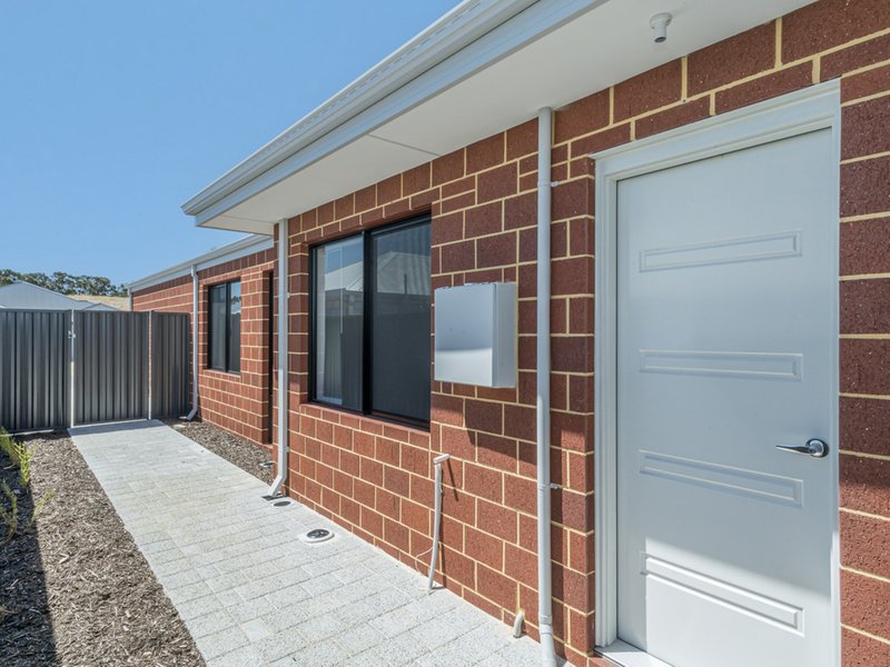 Photo - 16B Cambered Avenue, Yanchep WA 6035 - Image 2