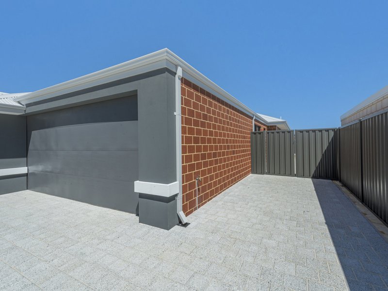 Photo - 16B Cambered Avenue, Yanchep WA 6035 - Image 19