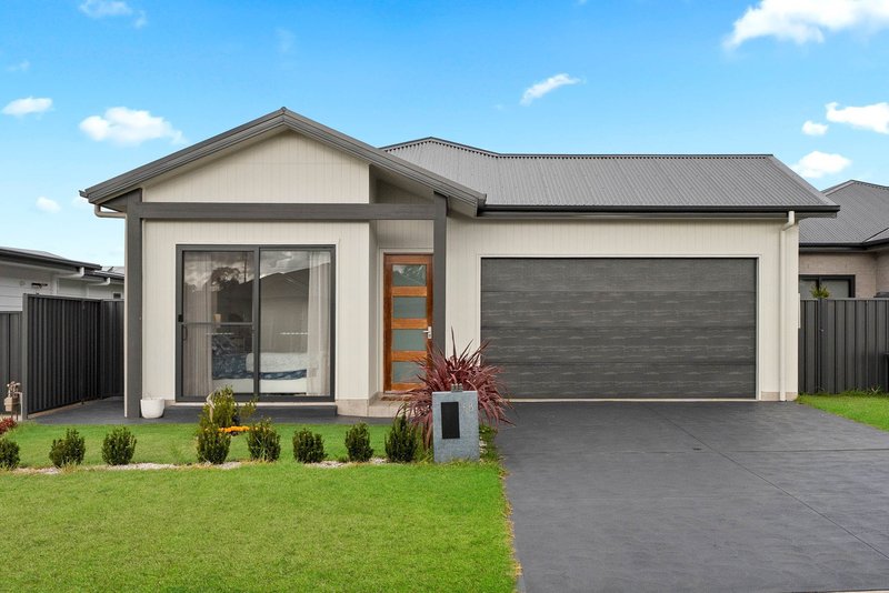 Photo - 16B Madeleine Drive, Goulburn NSW 2580 - Image 1
