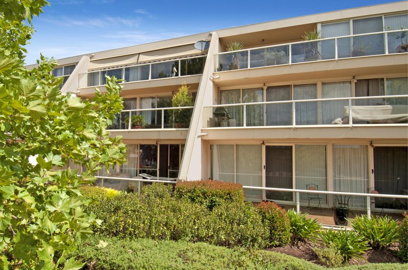 Photo - 16B/9 Chandler Street, Belconnen ACT 2617 - Image 1