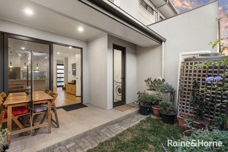 Photo - 16D Wood Street, Kurralta Park SA 5037 - Image 11