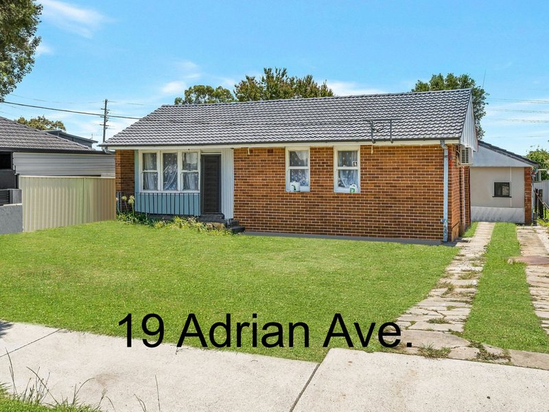 Photo - 17 & 19 Adrian Avenue, Lurnea NSW 2170 - Image 6
