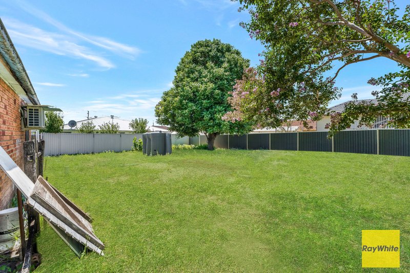 Photo - 17-19 Adrian Avenue, Lurnea NSW 2170 - Image 10