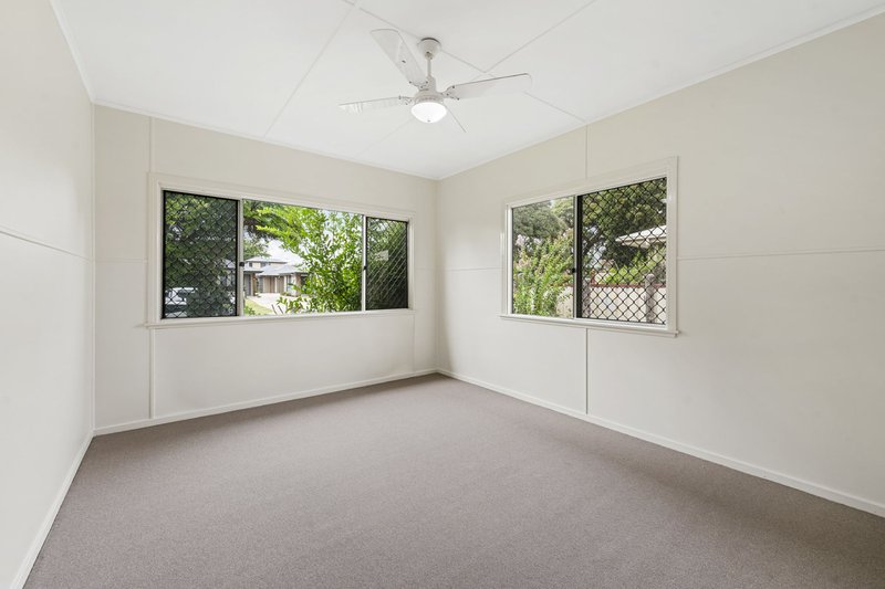 Photo - 17-19 Ellis Street, Wilsonton QLD 4350 - Image 15