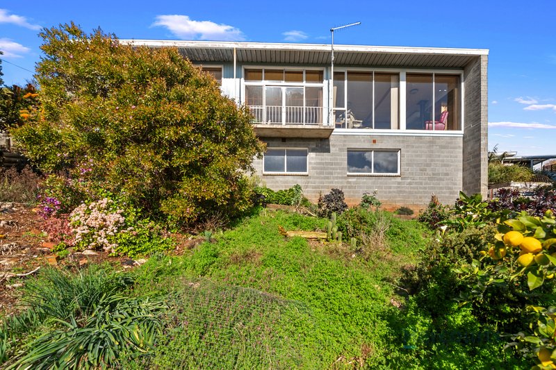 17-19 Quinn Street, Penguin TAS 7316