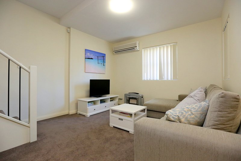 Photo - 1/7-9 Jacobs Street, Bankstown NSW 2200 - Image 4