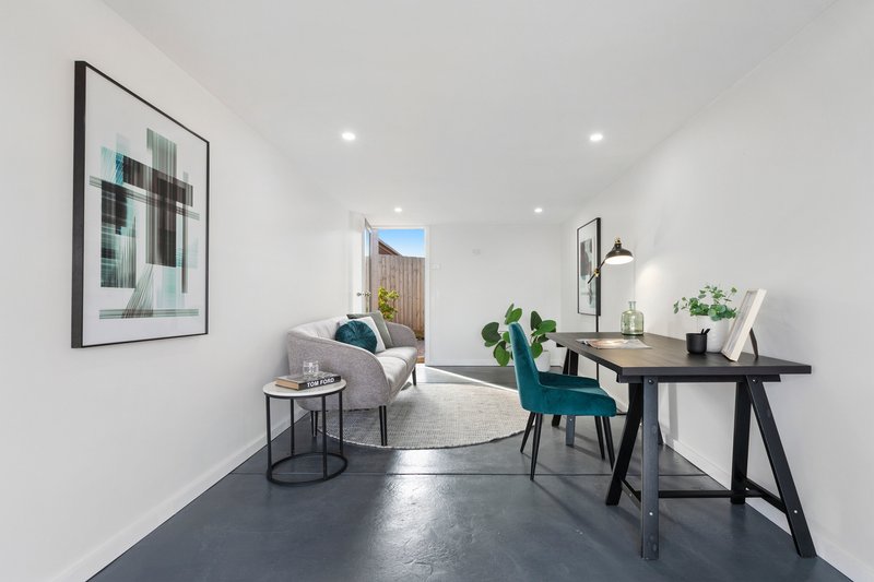 Photo - 1/7-9 Kayden Street, Cheltenham VIC 3192 - Image 10