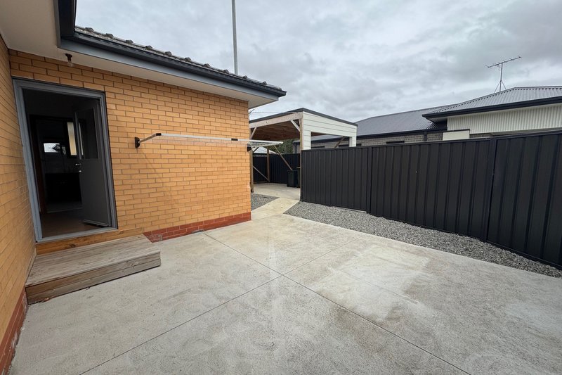 Photo - 1/7-9 Maple Crescent, Bell Park VIC 3215 - Image 10