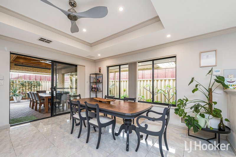 Photo - 17 Abbotsdale Way, Southern River WA 6110 - Image 11