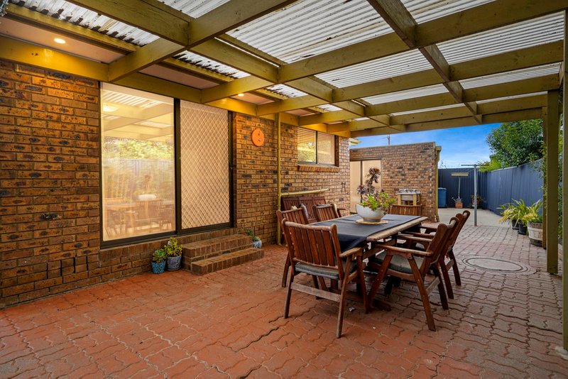 Photo - 17 Aberdeen Drive, Dandenong North VIC 3175 - Image 10