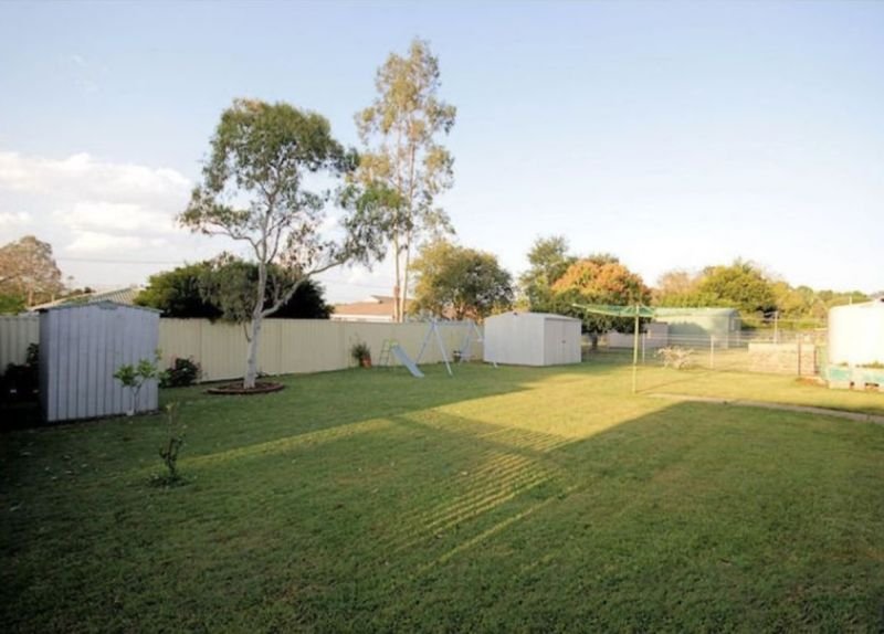 Photo - 17 Aberdeen Street, Bundamba QLD 4304 - Image 16