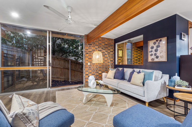 Photo - 17 Acacia Street, Everton Hills QLD 4053 - Image 3