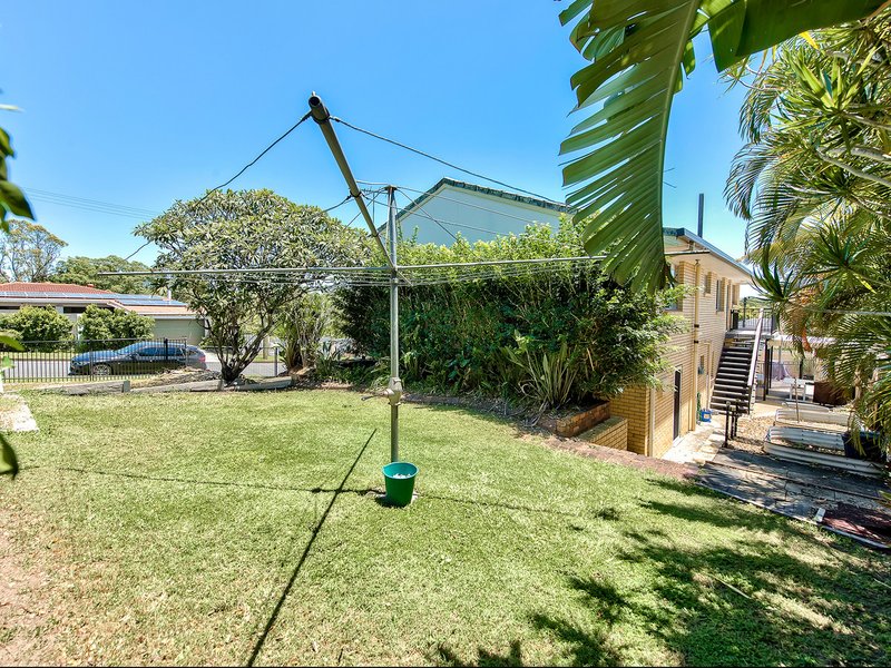 Photo - 17 Achilles Street, Kedron QLD 4031 - Image 12