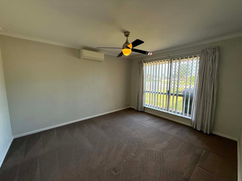 Photo - 17 Adina Way, Rockingham WA 6168 - Image 5