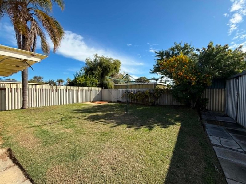 Photo - 17 Adina Way, Rockingham WA 6168 - Image 12