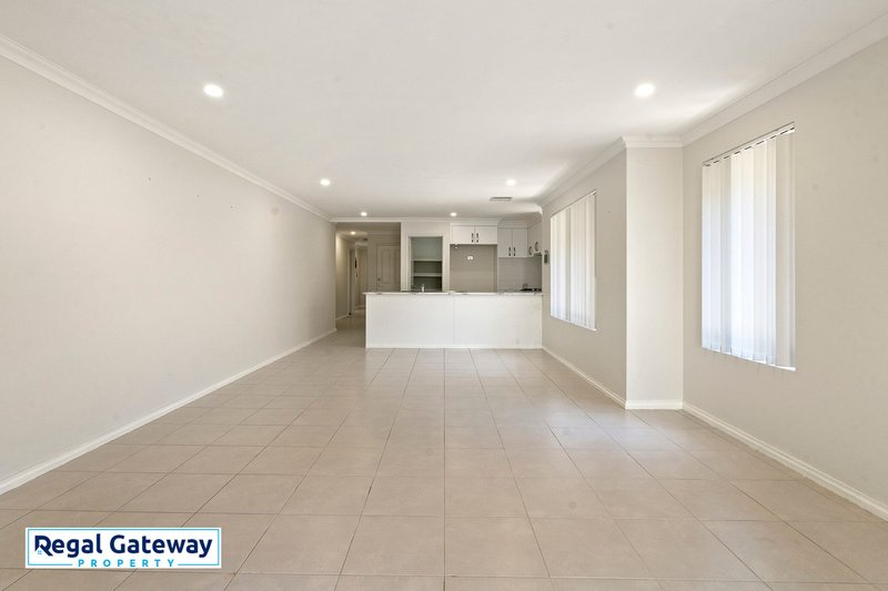 Photo - 17 Adnata Road, Beeliar WA 6164 - Image 10