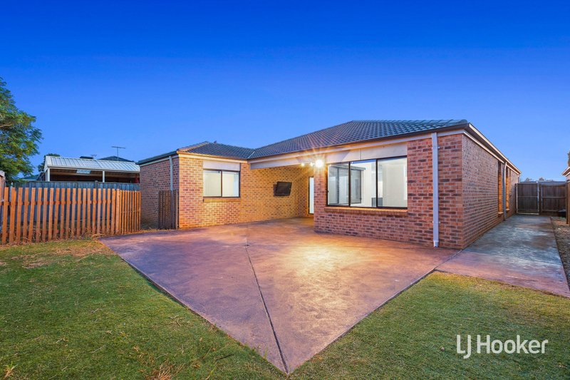 Photo - 17 Adventure Way, Point Cook VIC 3030 - Image 14