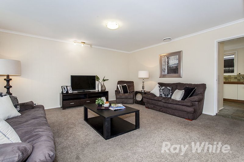 Photo - 17 Ainslie Drive, Wheelers Hill VIC 3150 - Image 3