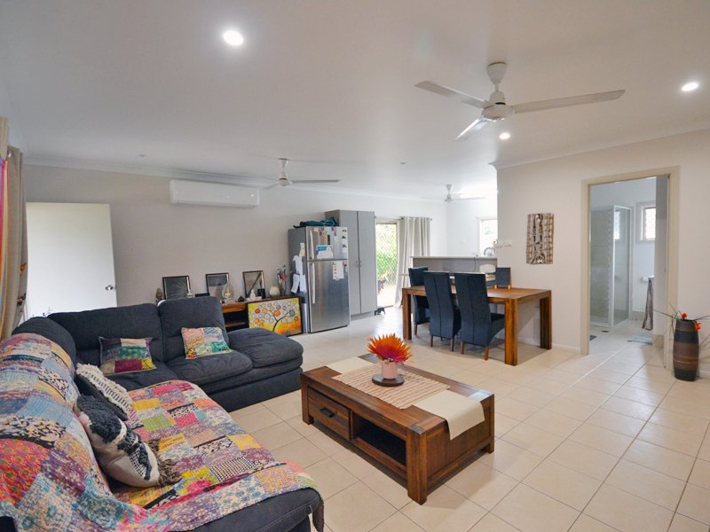 Photo - 1/7 Alakanum Court, Nanum QLD 4874 - Image 8