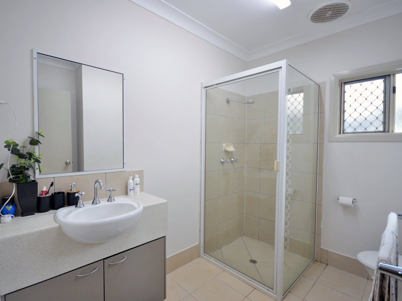 Photo - 1/7 Alakanum Court, Nanum QLD 4874 - Image 16