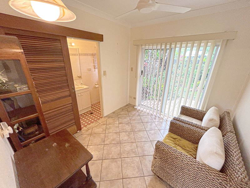 Photo - 17 Albatross Street, Kewarra Beach QLD 4879 - Image 4