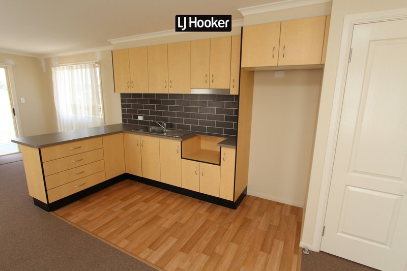 Photo - 17 Albury Street, Ashford NSW 2361 - Image 3