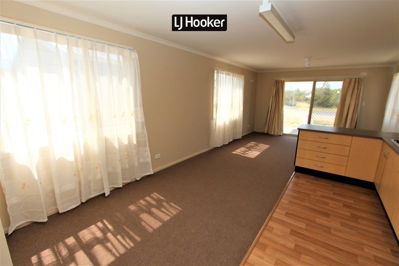 Photo - 17 Albury Street, Ashford NSW 2361 - Image 5