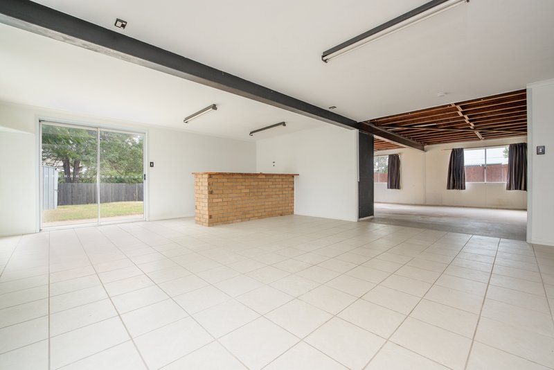 Photo - 17 Alder Street, New Auckland QLD 4680 - Image 9