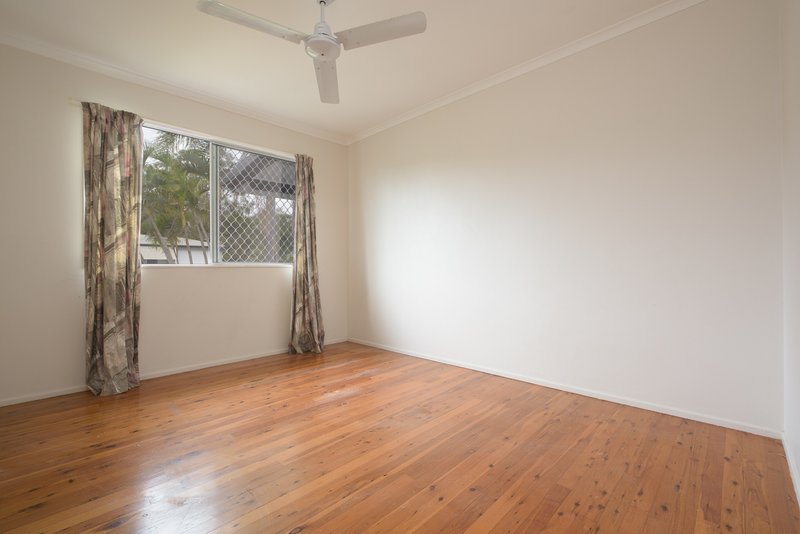 Photo - 17 Alder Street, New Auckland QLD 4680 - Image 11