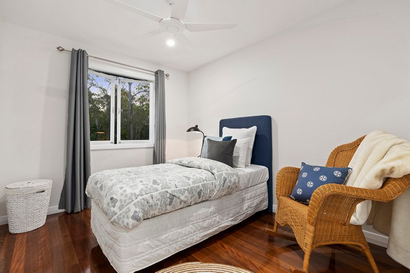 Photo - 17 Aldwych Street, Stafford Heights QLD 4053 - Image 9