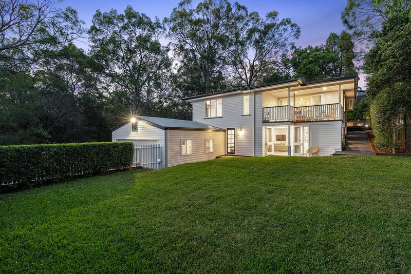 Photo - 17 Aldwych Street, Stafford Heights QLD 4053 - Image 11