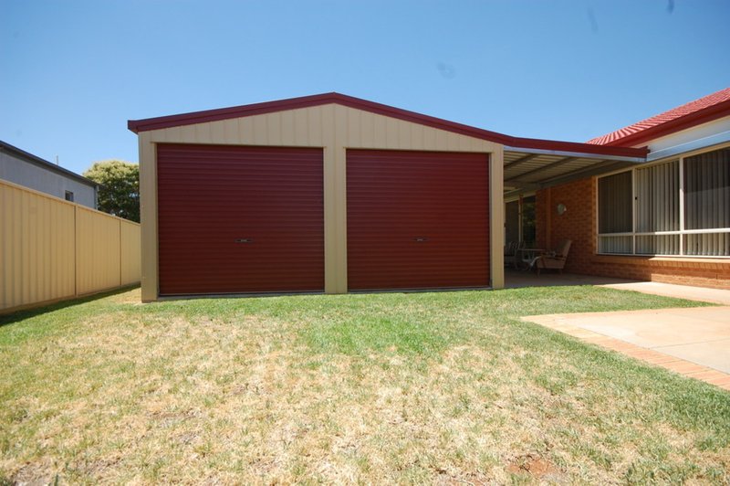 Photo - 17 Alexander Street, Griffith NSW 2680 - Image 12