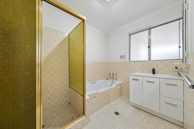 Photo - 17 Alfred Hill Drive, Melba ACT 2615 - Image 14