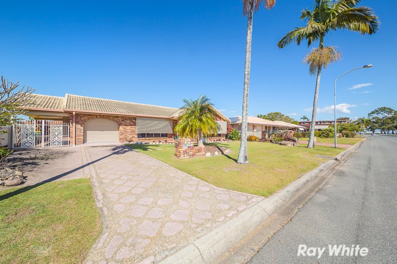 Photo - 17 Allamanda Drive, Bongaree QLD 4507 - Image 9