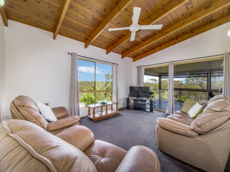 Photo - 17 Alpine Crescent, Boyne Island QLD 4680 - Image 7