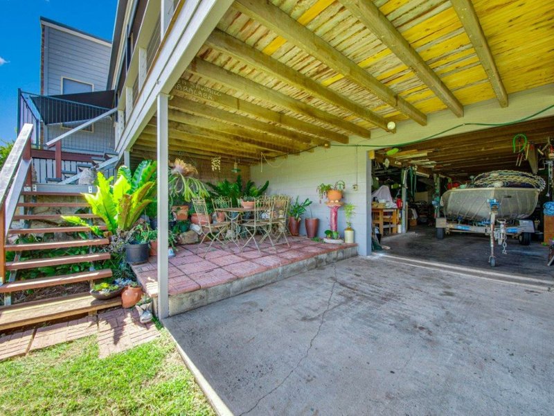 Photo - 17 Alpine Crescent, Boyne Island QLD 4680 - Image 15