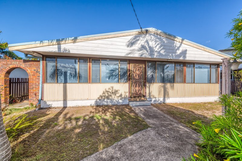 17 Alpinia Avenue, Banksia Beach QLD 4507