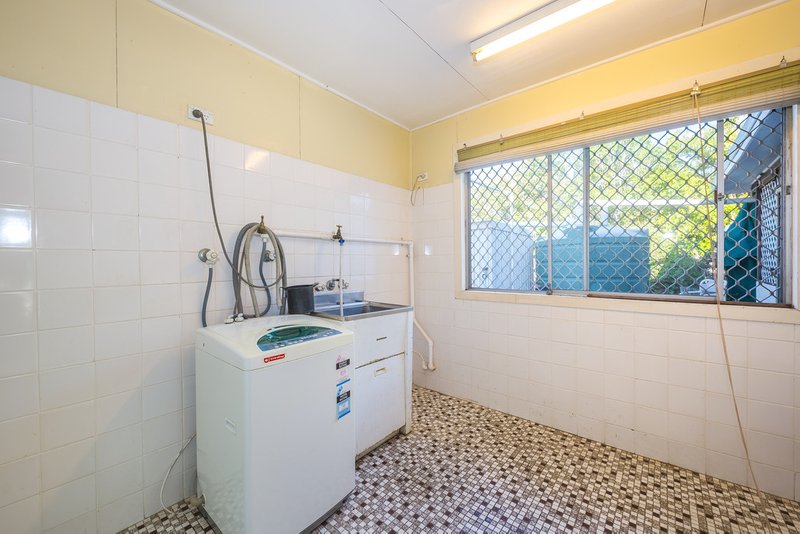 Photo - 17 Alpinia Avenue, Banksia Beach QLD 4507 - Image 10