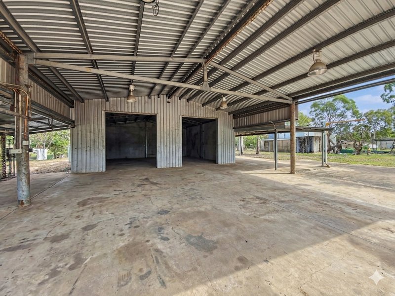 Photo - 17 Althaus Parade, Yabulu QLD 4818 - Image 19