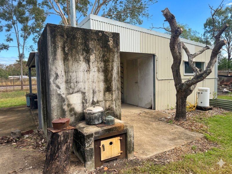 Photo - 17 Althaus Parade, Yabulu QLD 4818 - Image 25