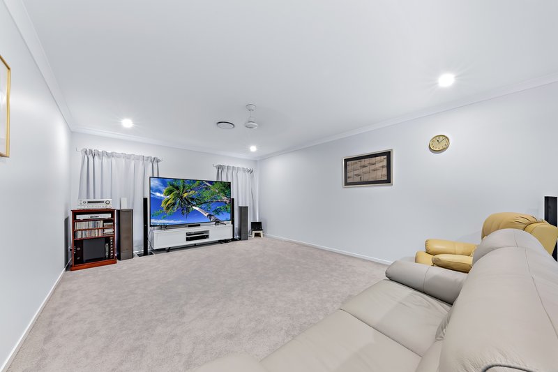 Photo - 17 Altmann Avenue, Cannonvale QLD 4802 - Image 7