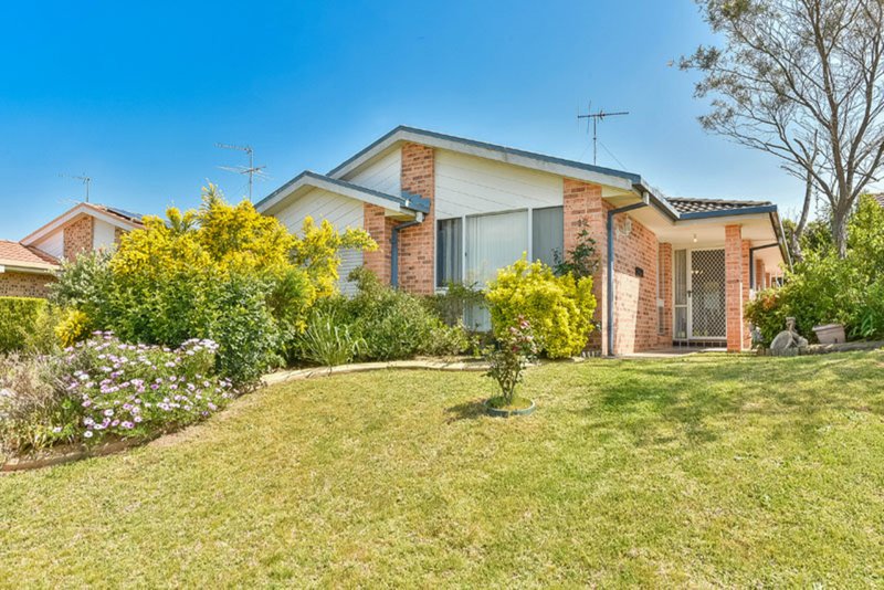 17 Alyan Place, St Helens Park NSW 2560