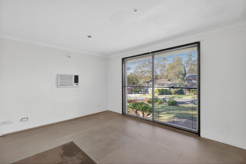 Photo - 17 Amanda Place, Ingleburn NSW 2565 - Image 7