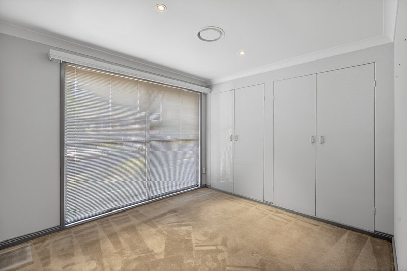 Photo - 17 Amanda Place, Ingleburn NSW 2565 - Image 8