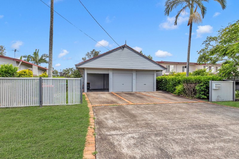 Photo - 17 Amaroo Street, Archerfield QLD 4108 - Image