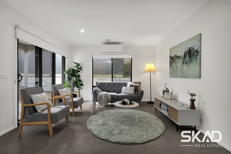 Photo - 17 Ambition Drive, Greenvale VIC 3059 - Image 9