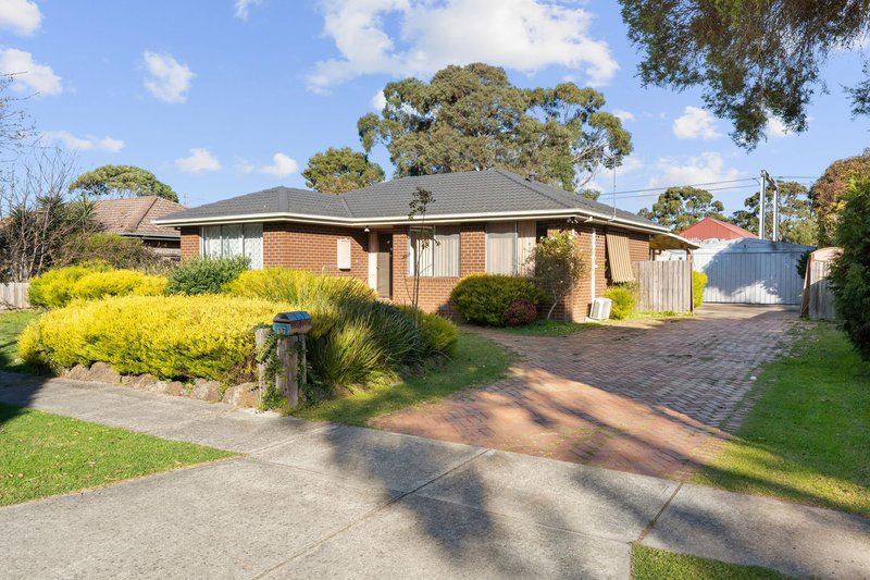 Photo - 17 Ambleside Crescent, Berwick VIC 3806 - Image 4