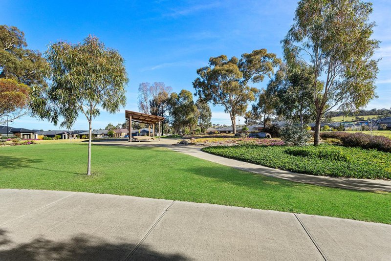 Photo - 17 Ambridge Street, Mernda VIC 3754 - Image 13