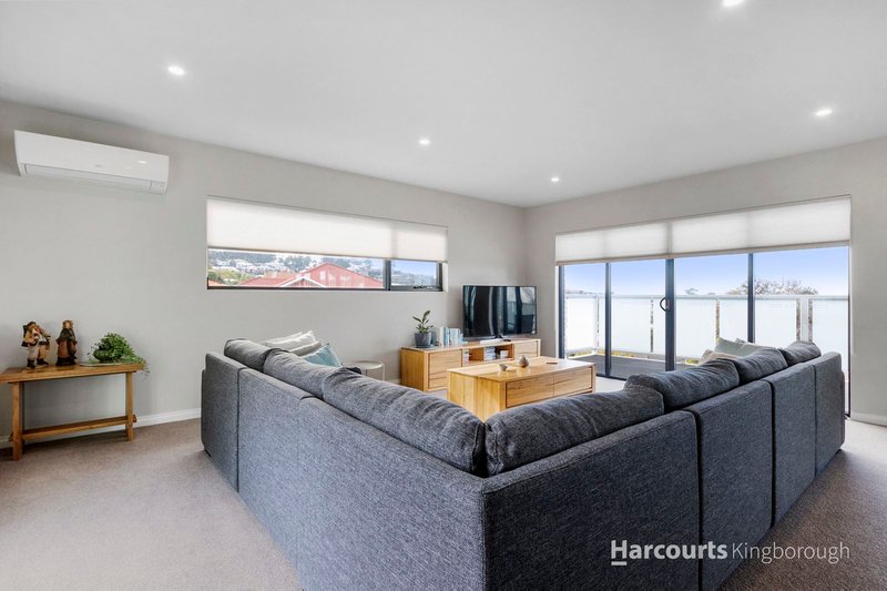 Photo - 1/7 Amethyst Drive, Blackmans Bay TAS 7052 - Image 9